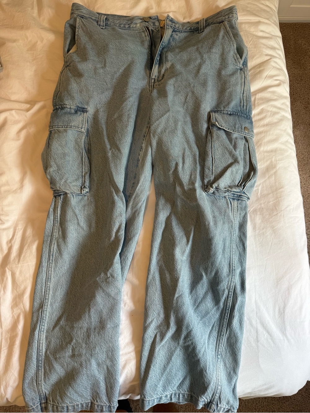Madewell Women’s Low-Slung Cargo Jeans